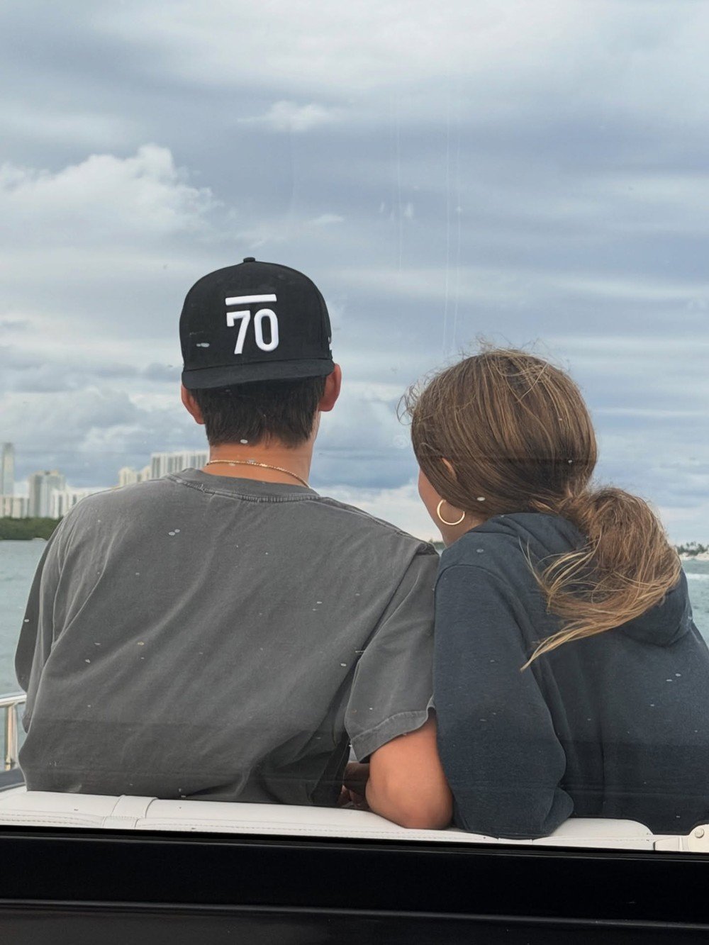 Gisele Bündchen compartilha álbum de família e faz balanço de 2025: “Tornar-me mãe novamente ressignificou tudo”