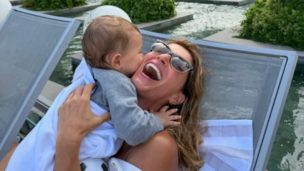 Gisele Bündchen compartilha fotos inéditas do filho caçula; veja