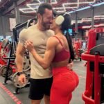 Gracyanne Barbosa surge em clima de romance com empresário na academia: “Rir e ser mais leve” 56 Gracyanne Barbosa surge em clima de romance com empresário na academia: “Rir e ser mais leve”