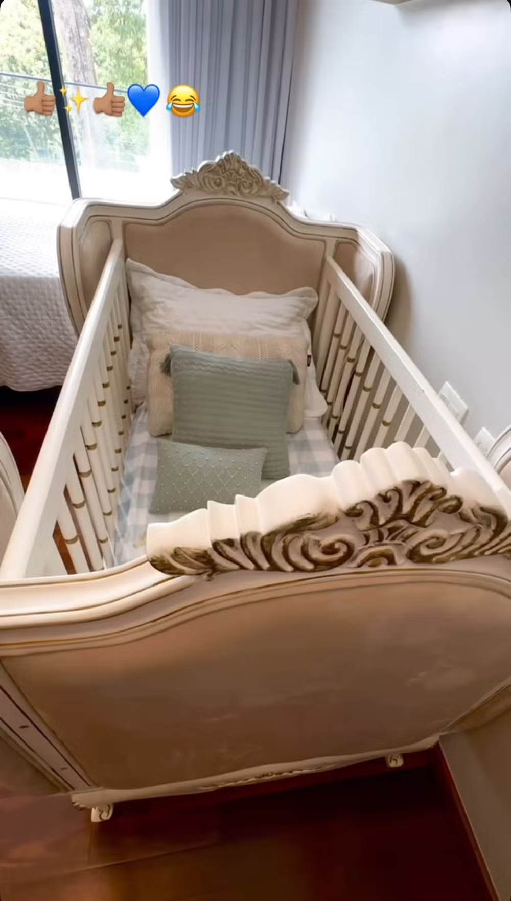 Babá reage a críticas e exibe quarto do filho de Zé Felipe