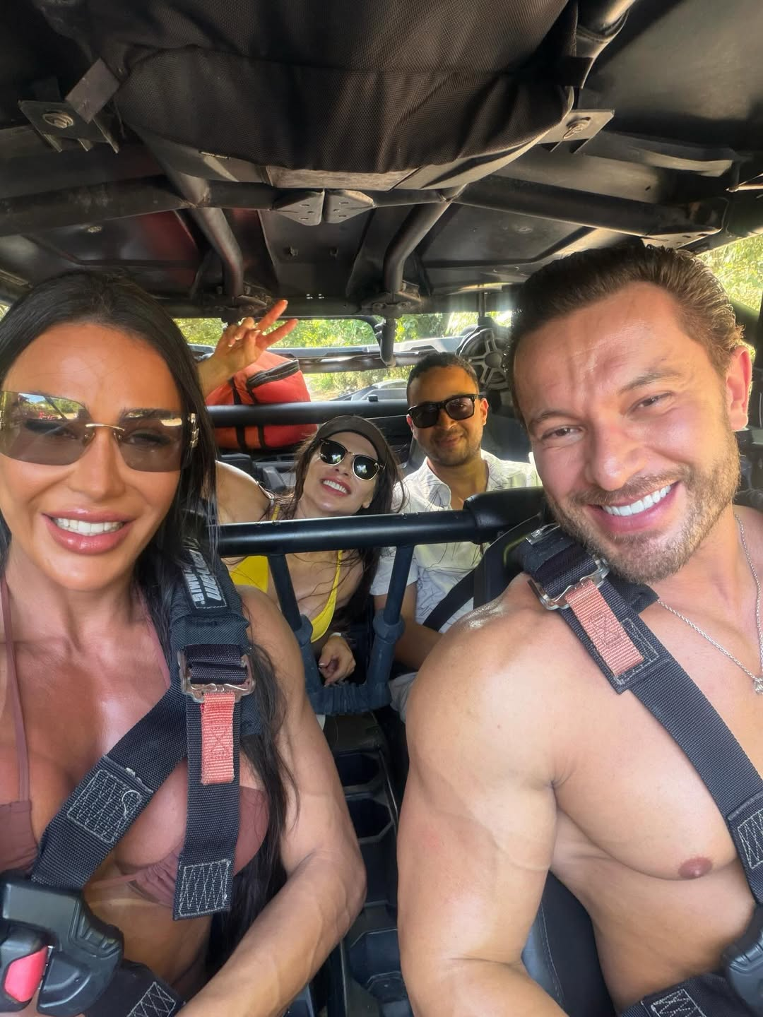 Saiba com quem Gracyanne Barbosa está vivendo um novo romance 52 Saiba com quem Gracyanne Barbosa está vivendo um novo romance