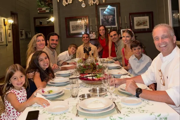 Gisele Bündchen destaca união familiar após rumores sobre casamento