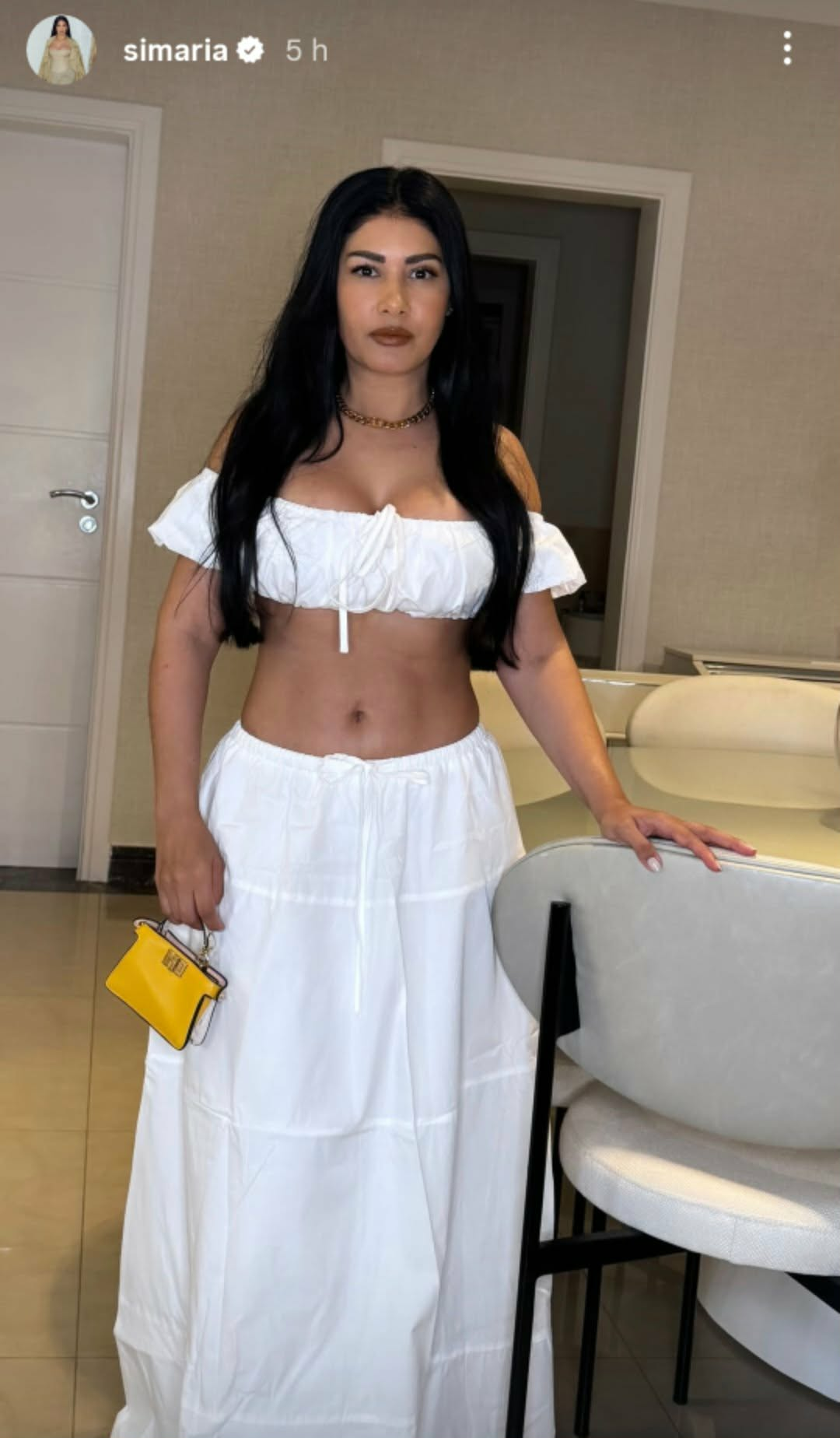 Simaria chama atenção ao surgir de barriga de fora em aparição rara nas redes sociais 52 Simaria chama atenção ao surgir de barriga de fora em aparição rara nas redes sociais