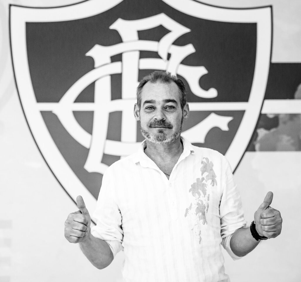 Ex-jogador do Fluminense e campeão brasileiro, Tato morre aos 64 anos