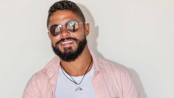 Marcelo Santos estreia carreira fonográfica com o single “Banho de Sol”