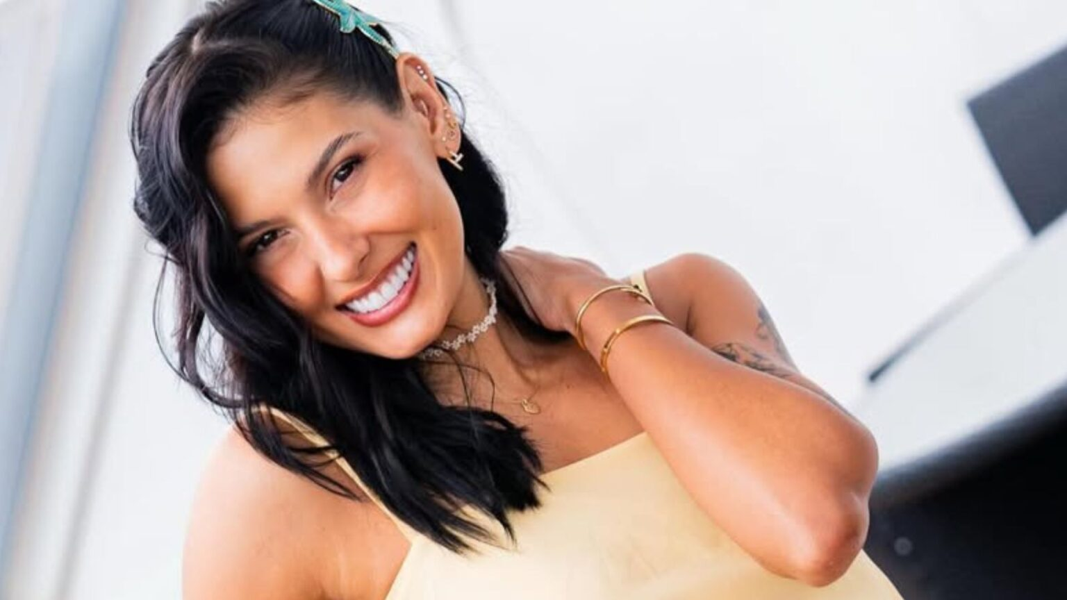 Ana Castela chama atenção com anel misterioso e levanta rumores de reconciliação com Zé Felipe