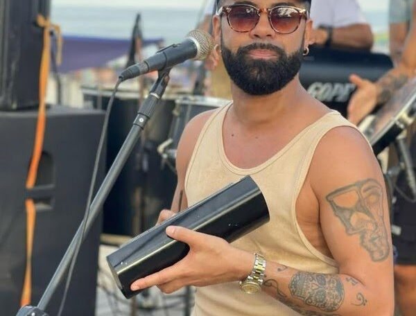 Quem era Leozinho, cantor de pagode morto durante assalto na Zona Norte do Rio