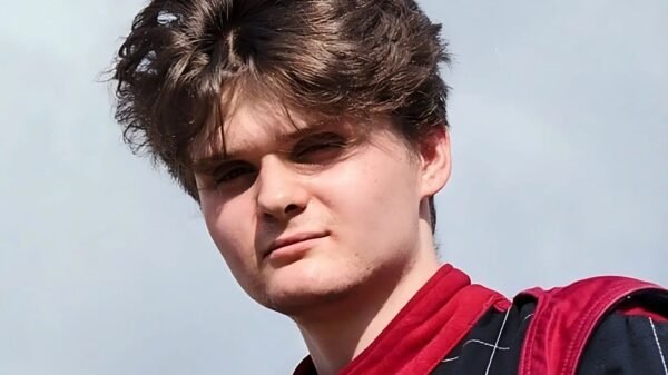 Morre aos 26 anos Matt Kwasniewski-Kelvin, cofundador da banda Black Midi