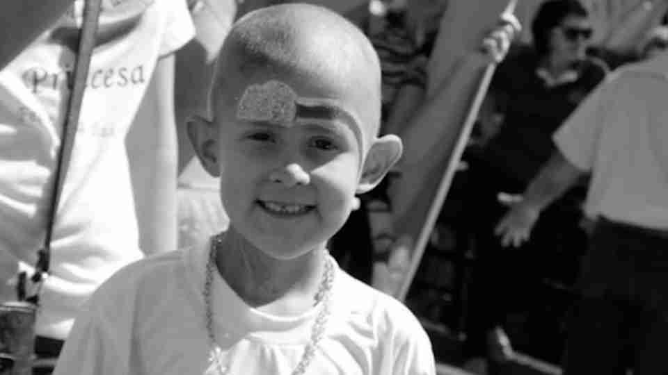 Menina com câncer morre após desvio de R$ 2,5 milhões destinados ao tratamento no Paraná