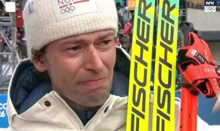 Ao vivo, atleta revela que traiu namorada e cai no choro após ganhar medalha; assista