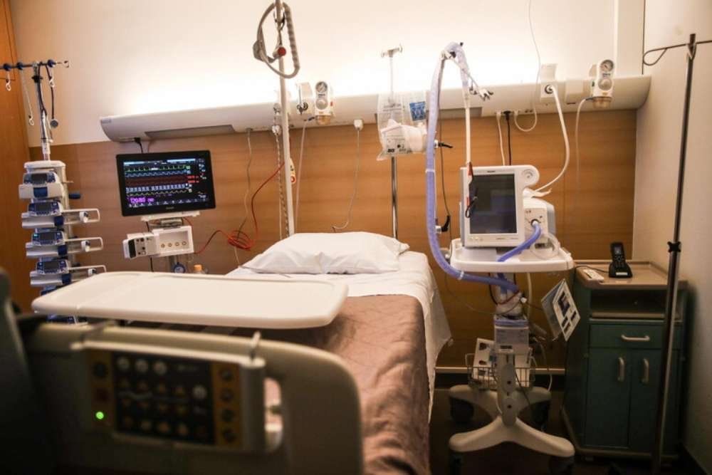 Homem é hospitalizado com projétil da Primeira Guerra Mundial no reto