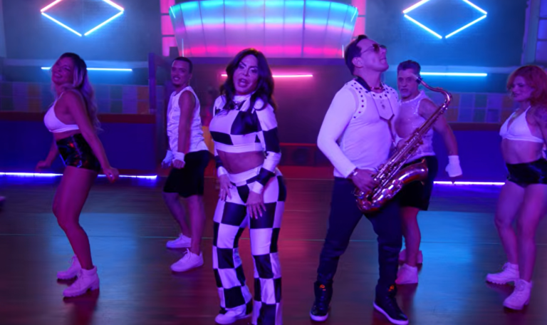 Cena do clipe de "Freak Le Boom Boom", da cantora Gretchen - Foto: Reprodução/ YouTube