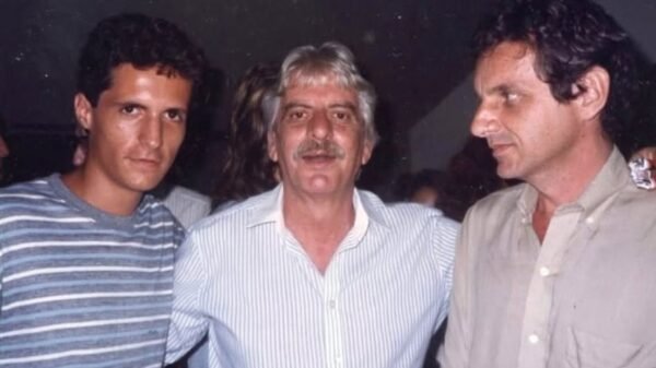 Kleber Mendonça Filho relembra juventude e resgata foto rara em seu primeiro festival de cinema