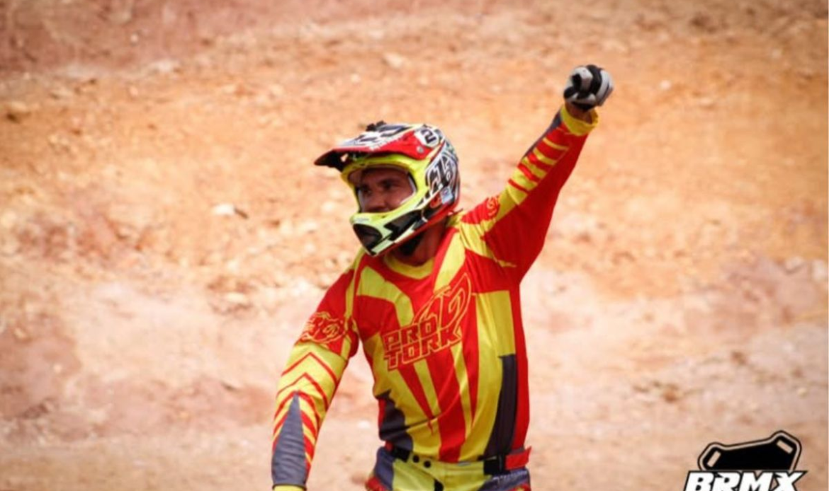 Campeão brasileiro de motocross, Chumbinho Becker morre em acidente de moto em Santa Catarina
