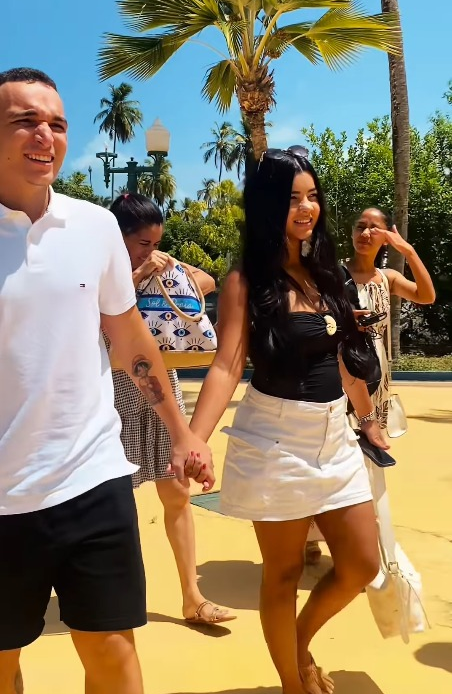 João Gomes faz festa surpresa para Ary Mirelle e bolo chama a atenção; veja fotos