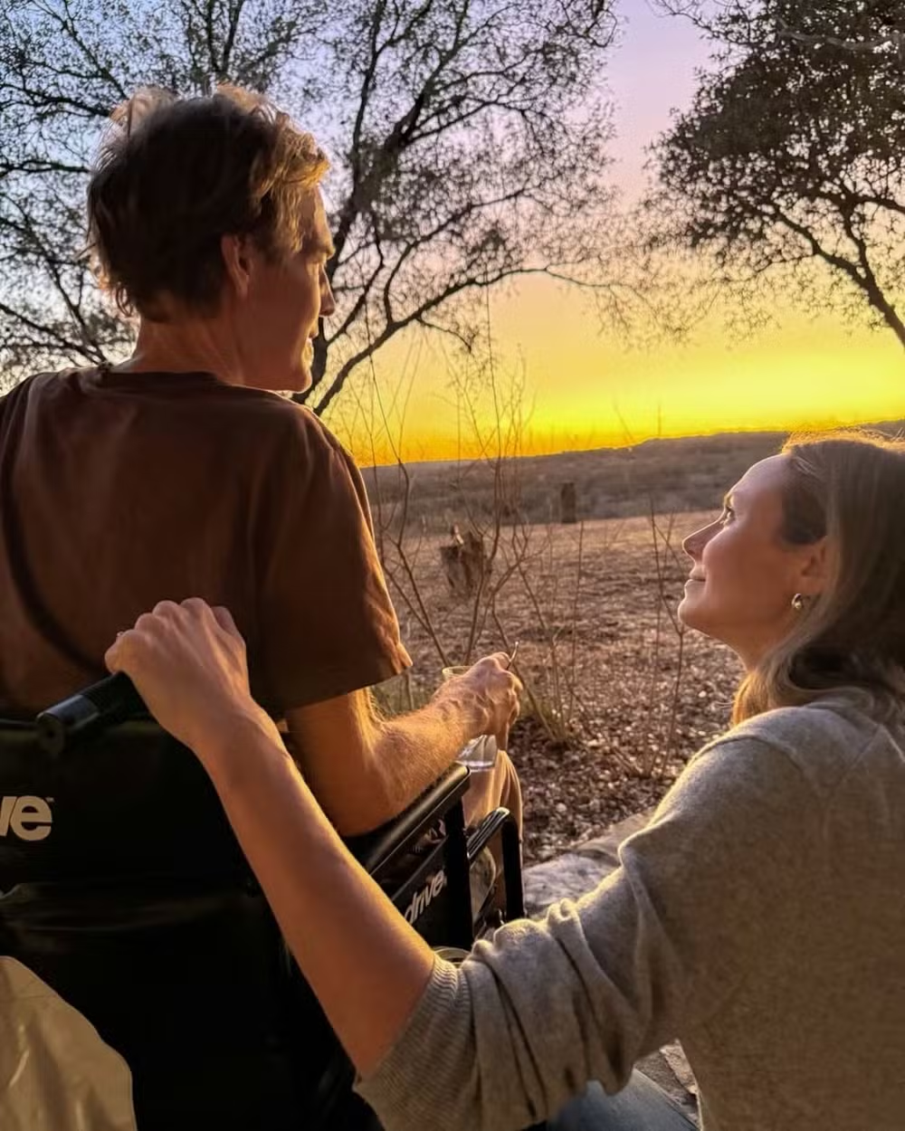 Amigas de James Van Der Beek compartilham fotos de seus últimos dias