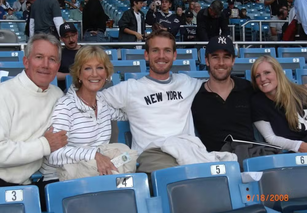 Irmão de James Van Der Beek lamenta morte do ator de Dawson’s Creek aos 48 anos: “Coração partido”