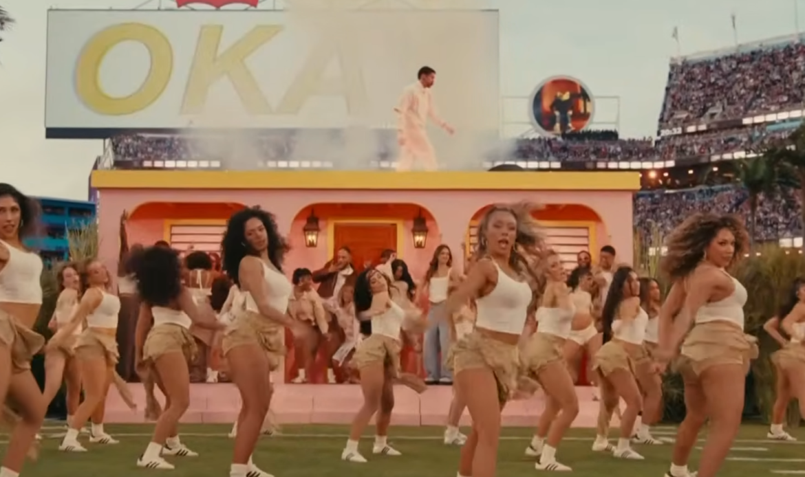 Bad Bunny transforma o Super Bowl LX em palco de afirmação cultural; assista