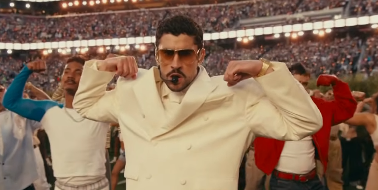 Bad Bunny transforma o Super Bowl LX em palco de afirmação cultural; assista