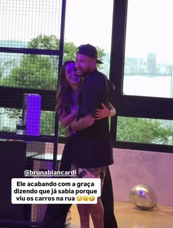 Neymar Jr ganha festa surpresa organizada por Bruna Biancardi em seu aniversário de 34 anos
