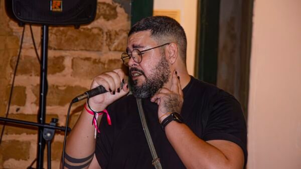 Salta transforma vivências do interior da Bahia em pop urbano com alma de rap