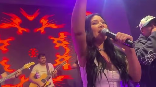 Em pausa na carreira, Simaria surpreende ao cantar em festa de aniversário de de influencer