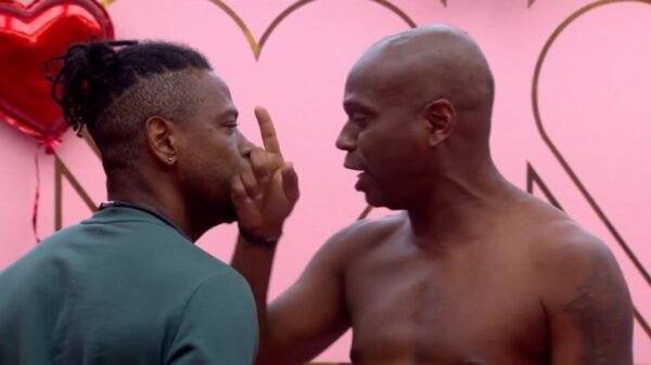 BBB 26: Web pede expulsão de Edilson Capetinha após toque em Leandro Boneco durante discussão