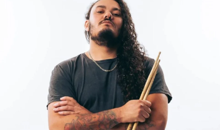 Baterista morre após infarto durante show em Curitiba