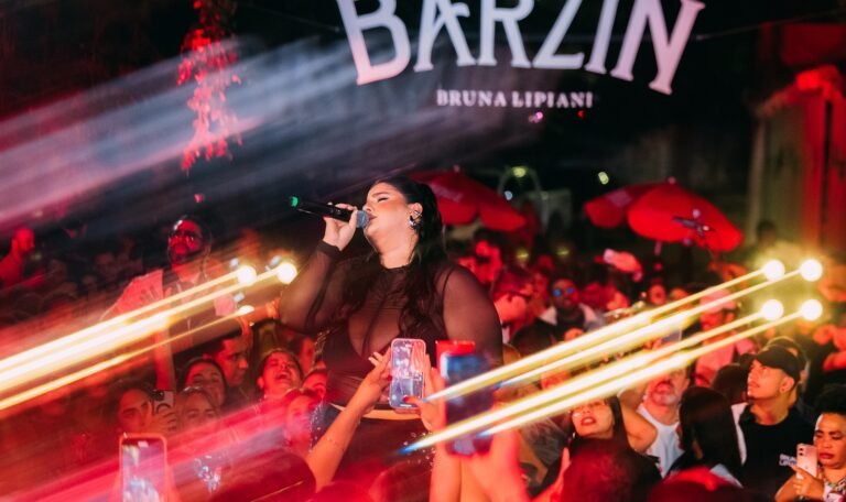 Bruna Lipiani lança o DVD “Barzin” com foco em “Suor E Sossego”
