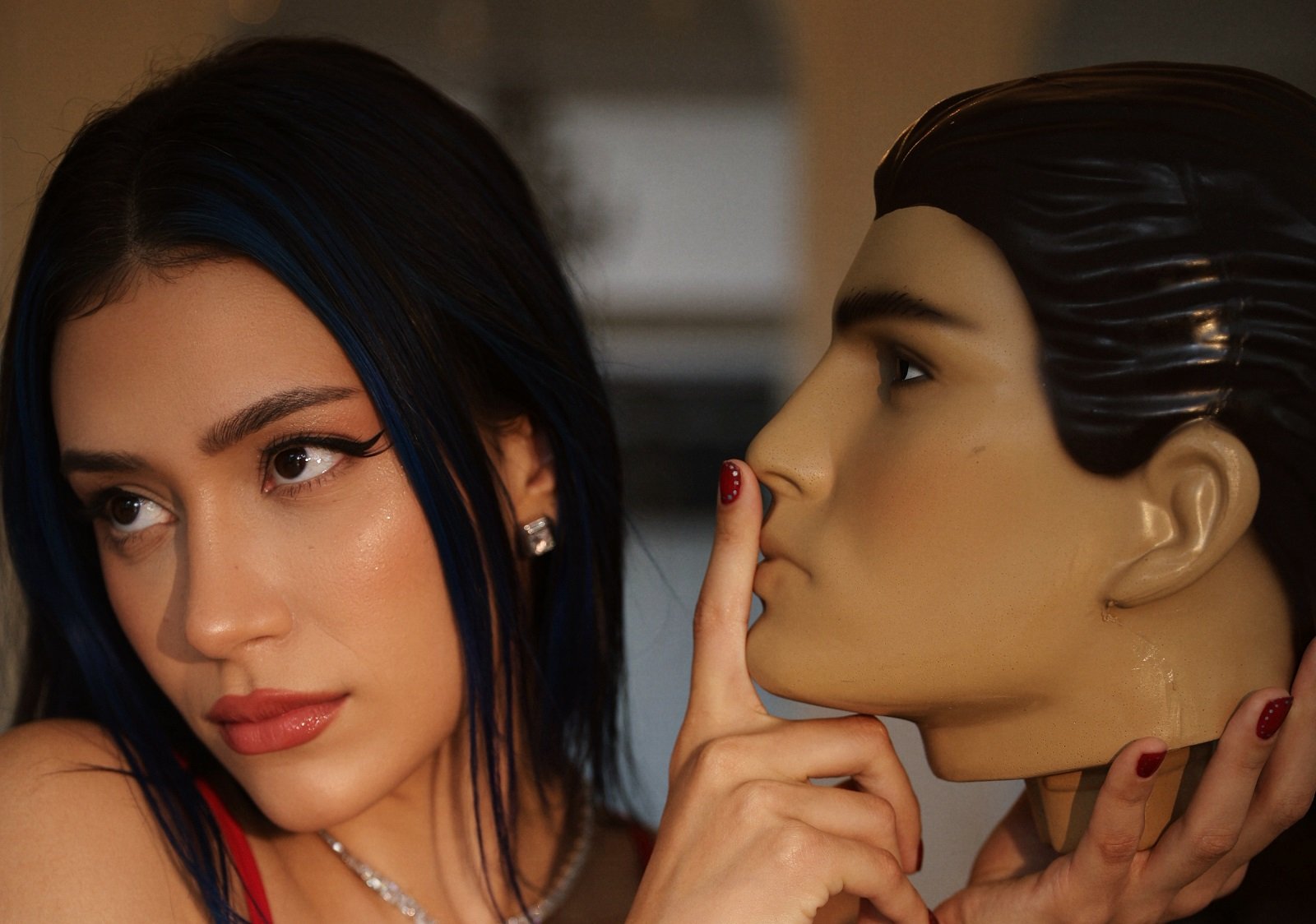 Após apresentação nos EUA, UNNA X lança o single "(men)tiroso"; veja letra 46 IMG 2118