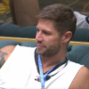 Jonas Sulzbach é flagrado excitado e com parte íntima à mostra no BBB 26 - Foto: Reprodução