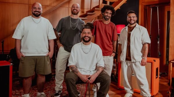 Maneva A Paz LRP 9302 end.jpg