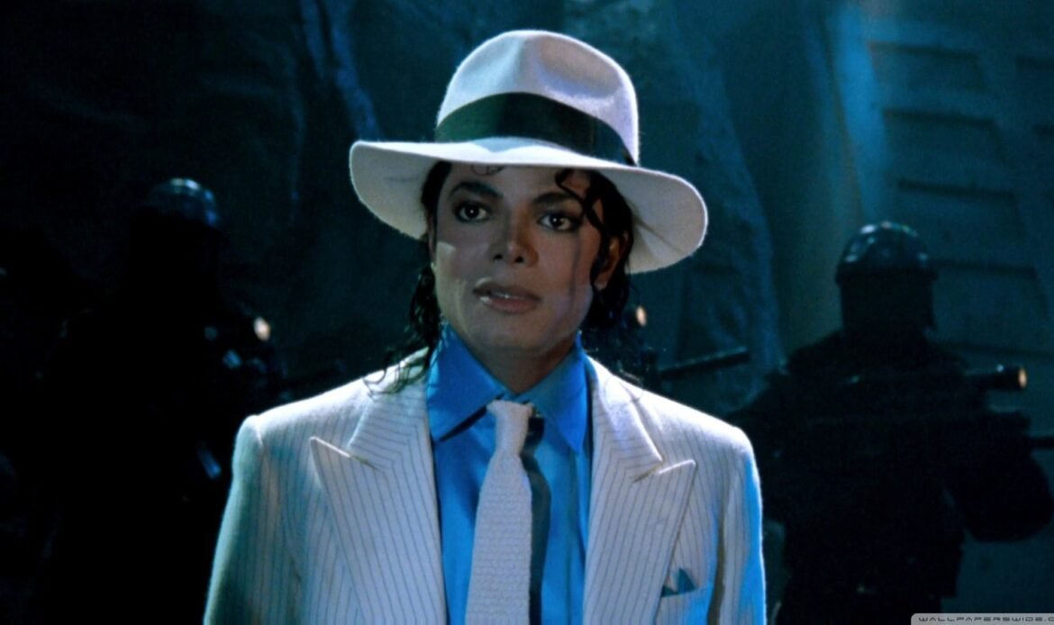 Michael Jackson - POP Mais