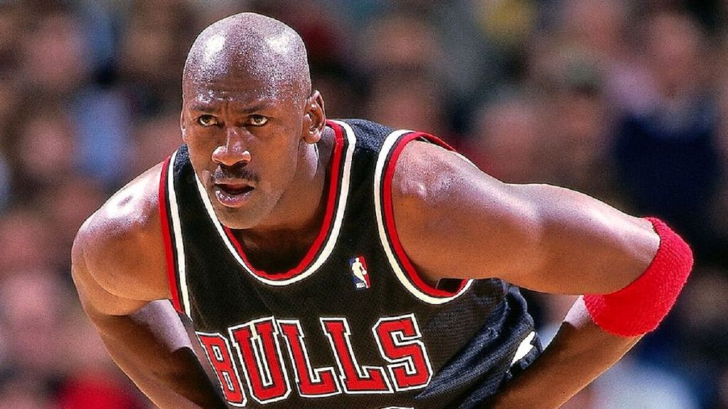 Michael Jordan lidera ranking da Forbes entre ex atletas bilionários
