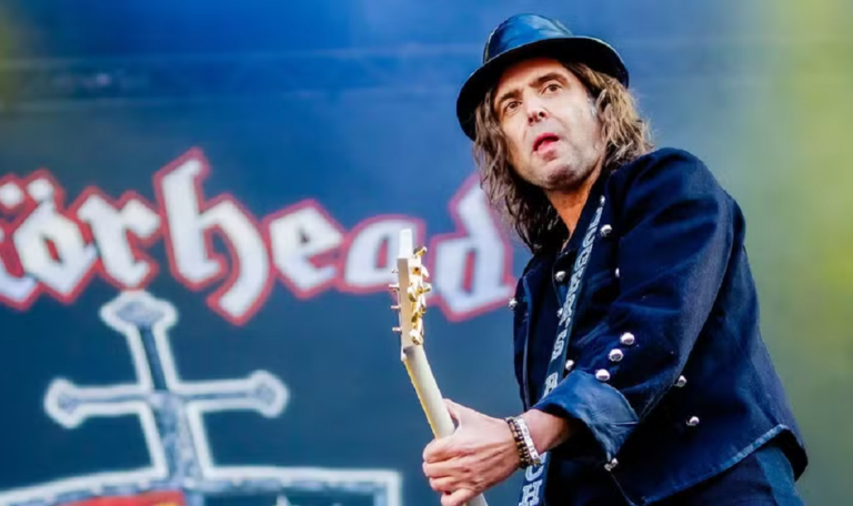 Morre Phil Campbell, guitarrista do Motörhead, aos 64 anos