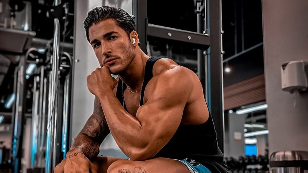 Stefano Piccioni andando pelado reality mexicano