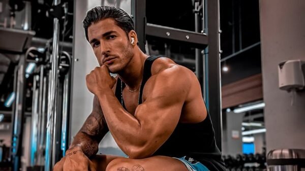 Stefano Piccioni andando pelado reality mexicano