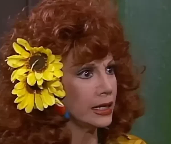 Morre Ana Luisa Peluffo, atriz de novelas como Marimar e Carinha de Anjo, aos 96 anos