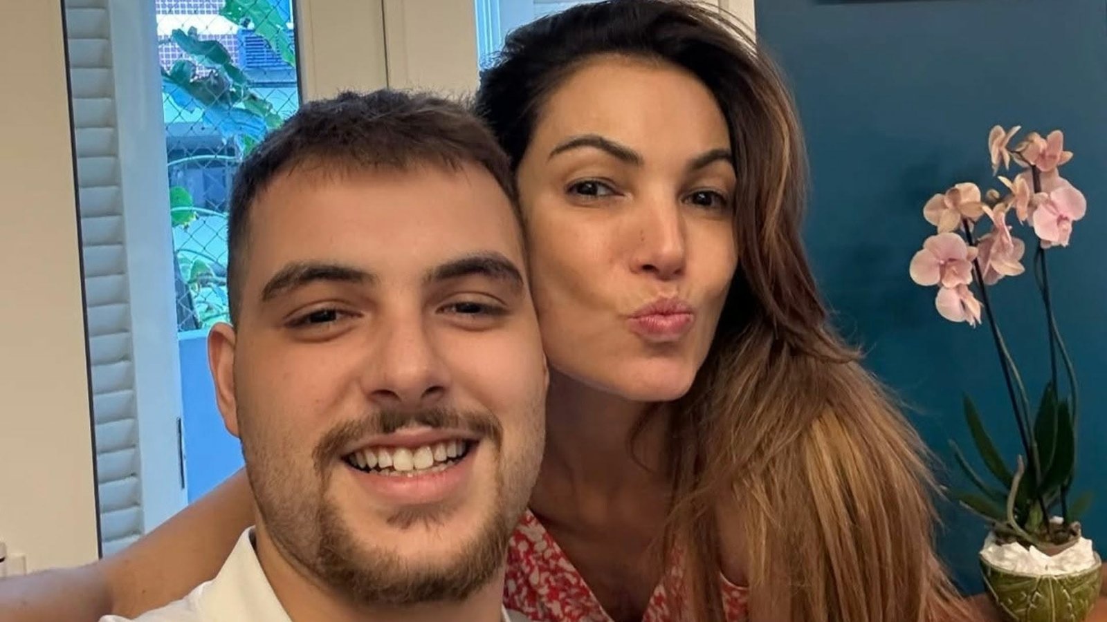 Filho de Patrícia Poeta, Felipe Poeta, é DJ e produtor musical - Foto: Reprodução/ Instagram @patriciapoeta