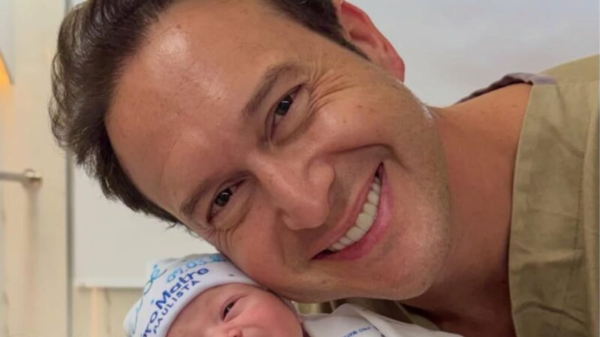 Jornalista da RECORD, Edu Ribeiro anuncia nascimento do terceiro filho e celebra chegada do caçula nas redes