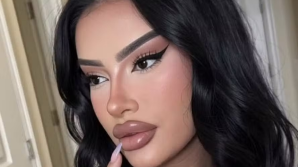 Influenciadora diz que precisou trocar passaporte três vezes após mudanças no rosto 11 Júlia Medeiros — Foto: Divulgação/CO Assessoria