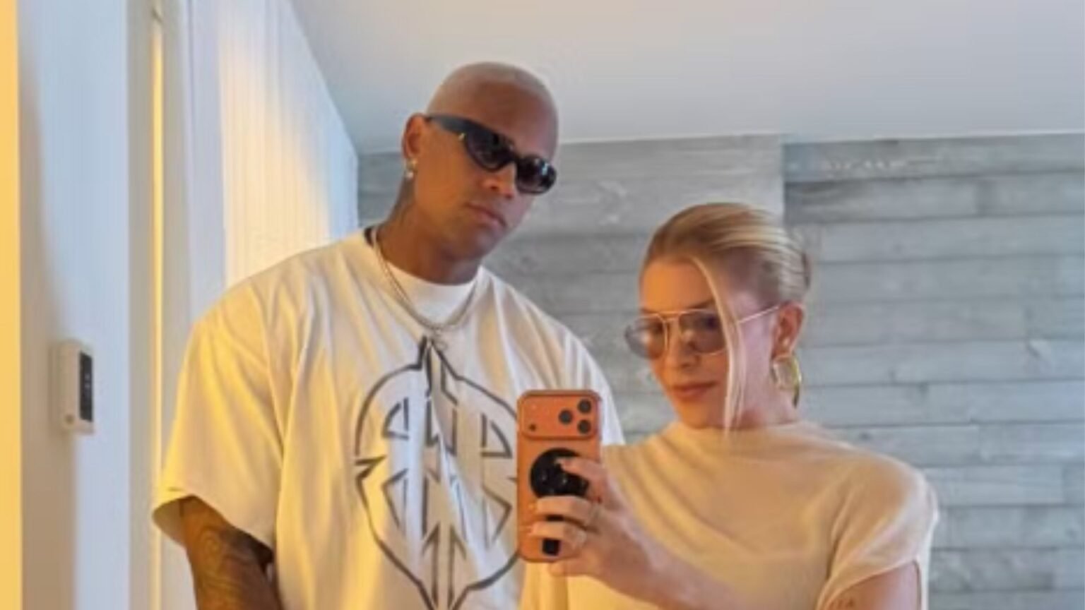 Lore Improta e Léo Santana aparecem em viagem romântica em Miami e encantam fãs nas redes sociais