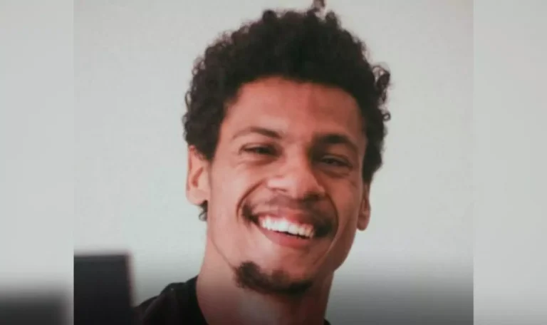 paratleta jogado predio