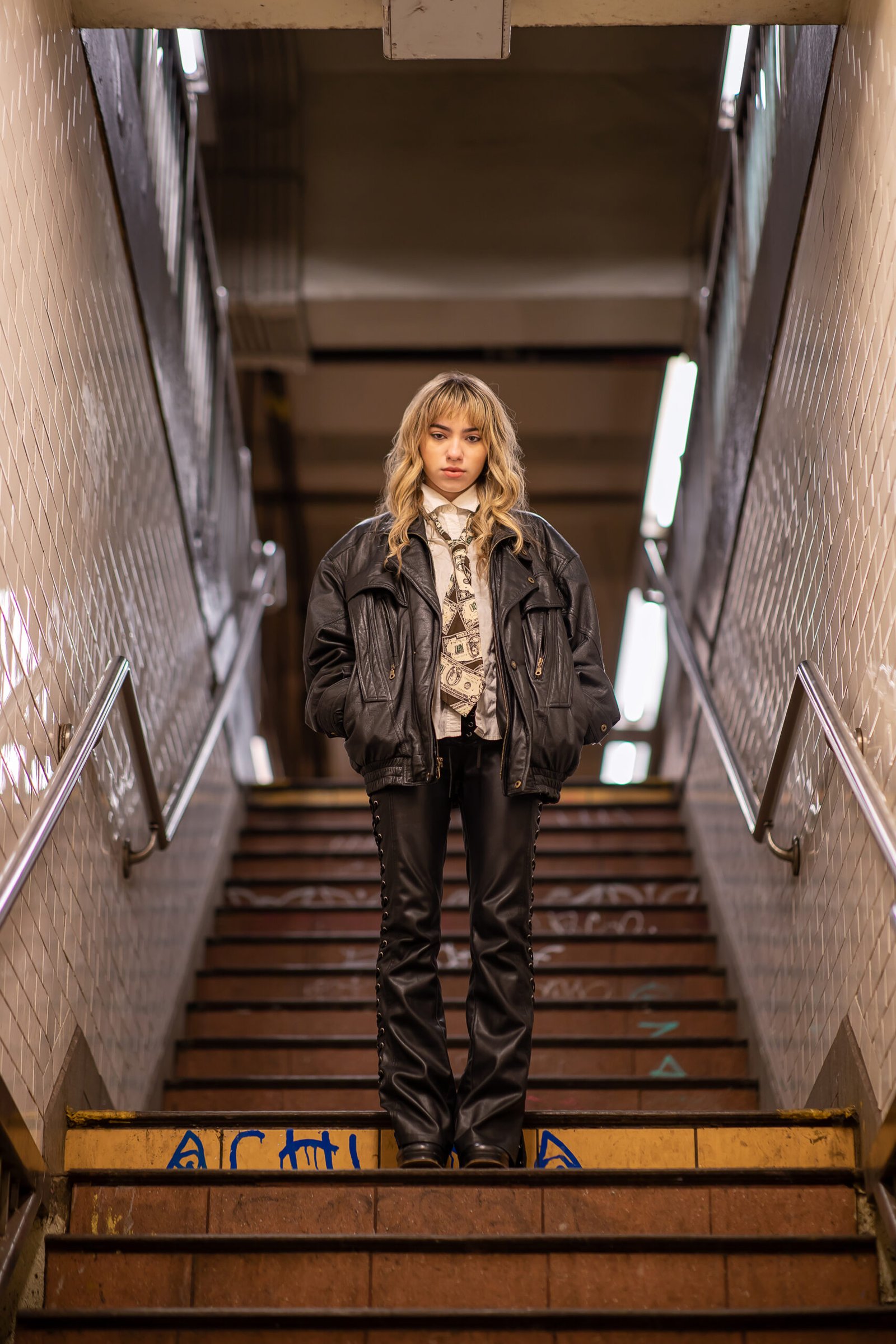 Oriana Nash apresenta nova fase artística com single que explora desejo e poder feminino