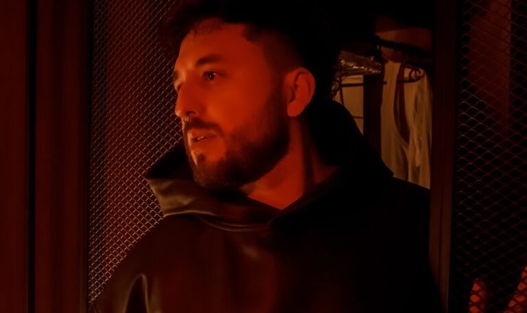 MARLO apresenta “Eles Sabem”, faixa pop sobre vulnerabilidade e libertação emocional