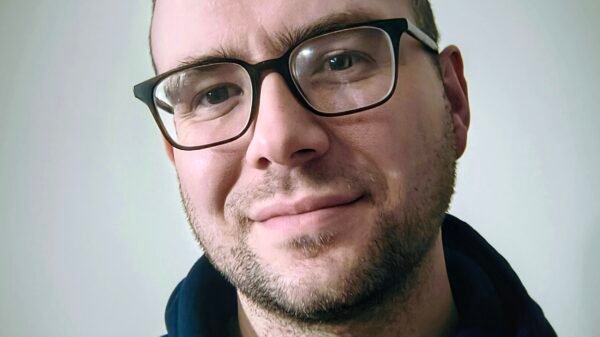 Projeto eletrônico Safe Synthetic ganha destaque internacional com sonoridade atmosférica