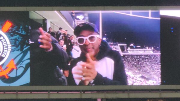 spike lee acompanhou de perto o duelo entre s8941w