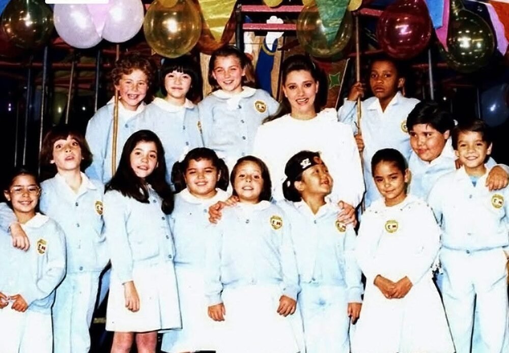 Intérprete original de Cirilo em Carrossel reaparece grisalho e emociona fãs ao reencontrar pai de Maria Joaquina