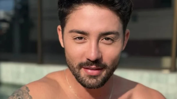 1401793528 rico melquiades se pronuncia apos sofrer criticas apos falar sobre cirurgia intima ficar mais apertado