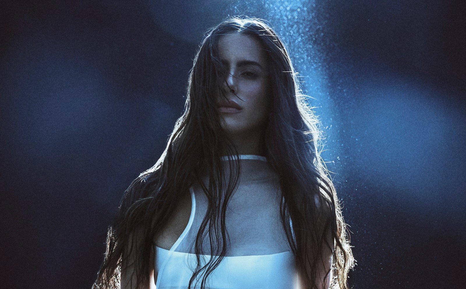 Por Múcio Ricardo 01